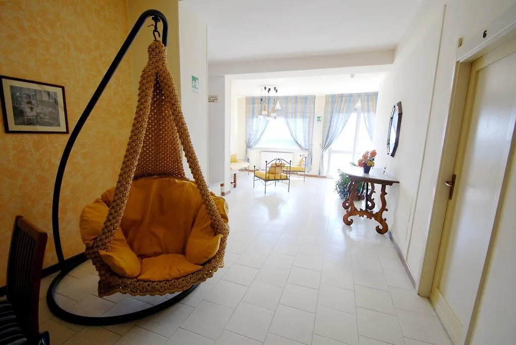 Hotel Baia Del Sorriso カスティリョンチェッロ